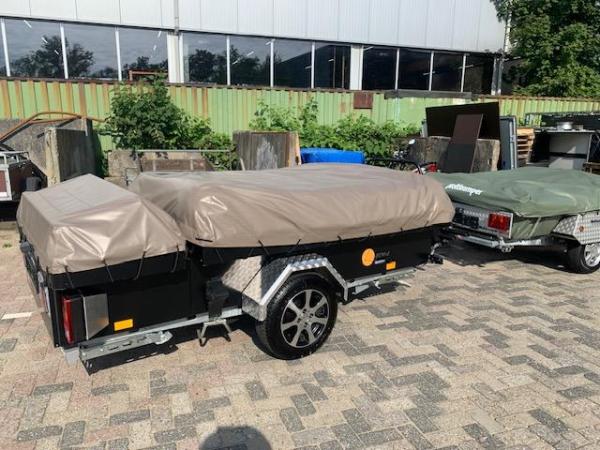 Vouwwagens Tentrailers & Caravans